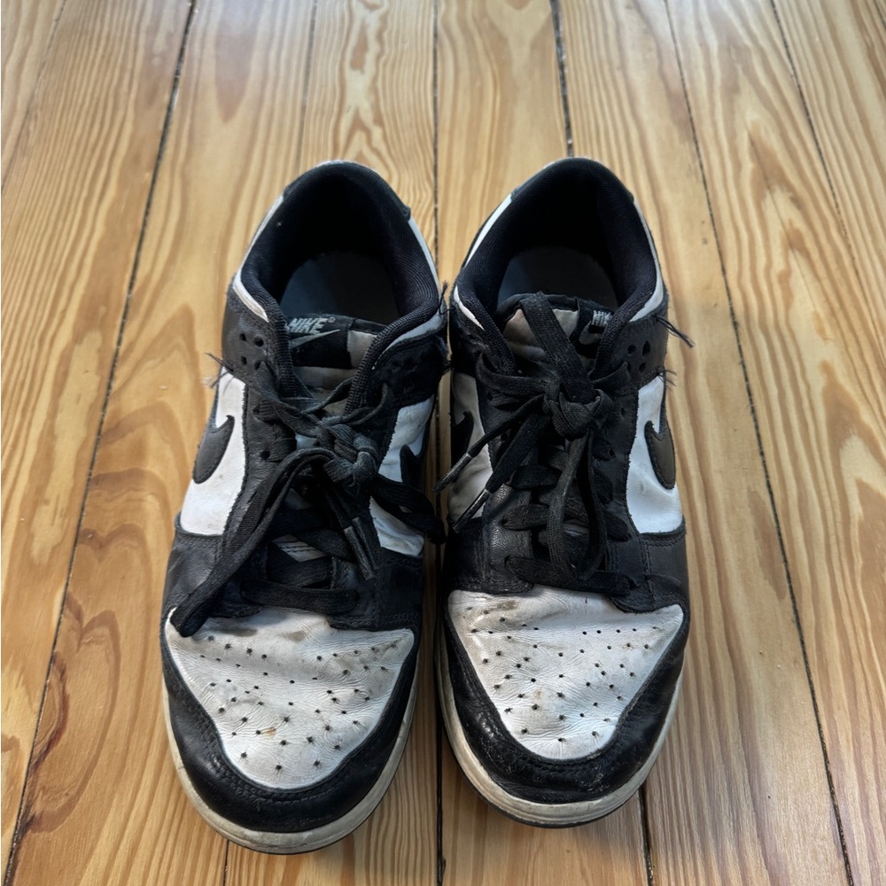Nike Panda Dunks